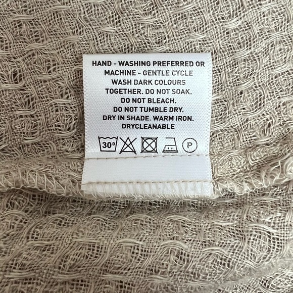 Vero Lino Linen Top - Picture 7 of 7